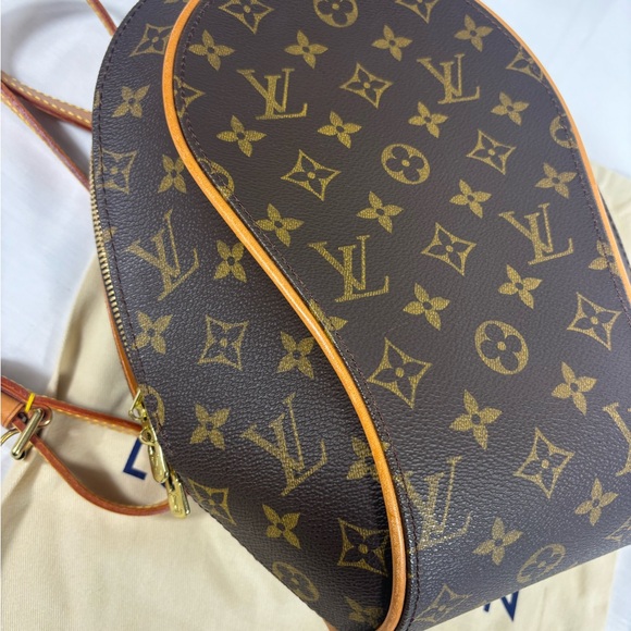Amazing Rare Louis Vuitton Ellipse Backpack Sold - Picture 15 of 16
